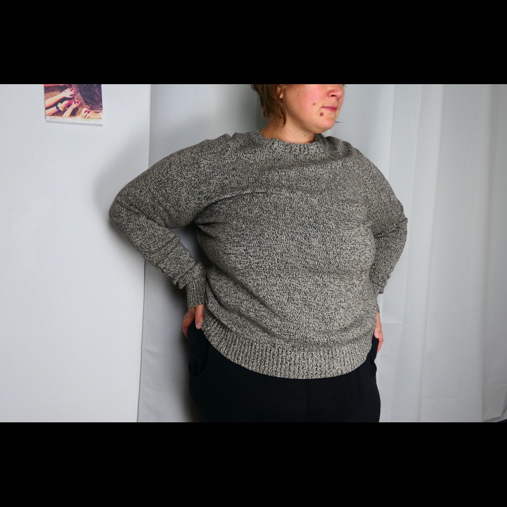 size XL St. John’s Bay grey knit sweater